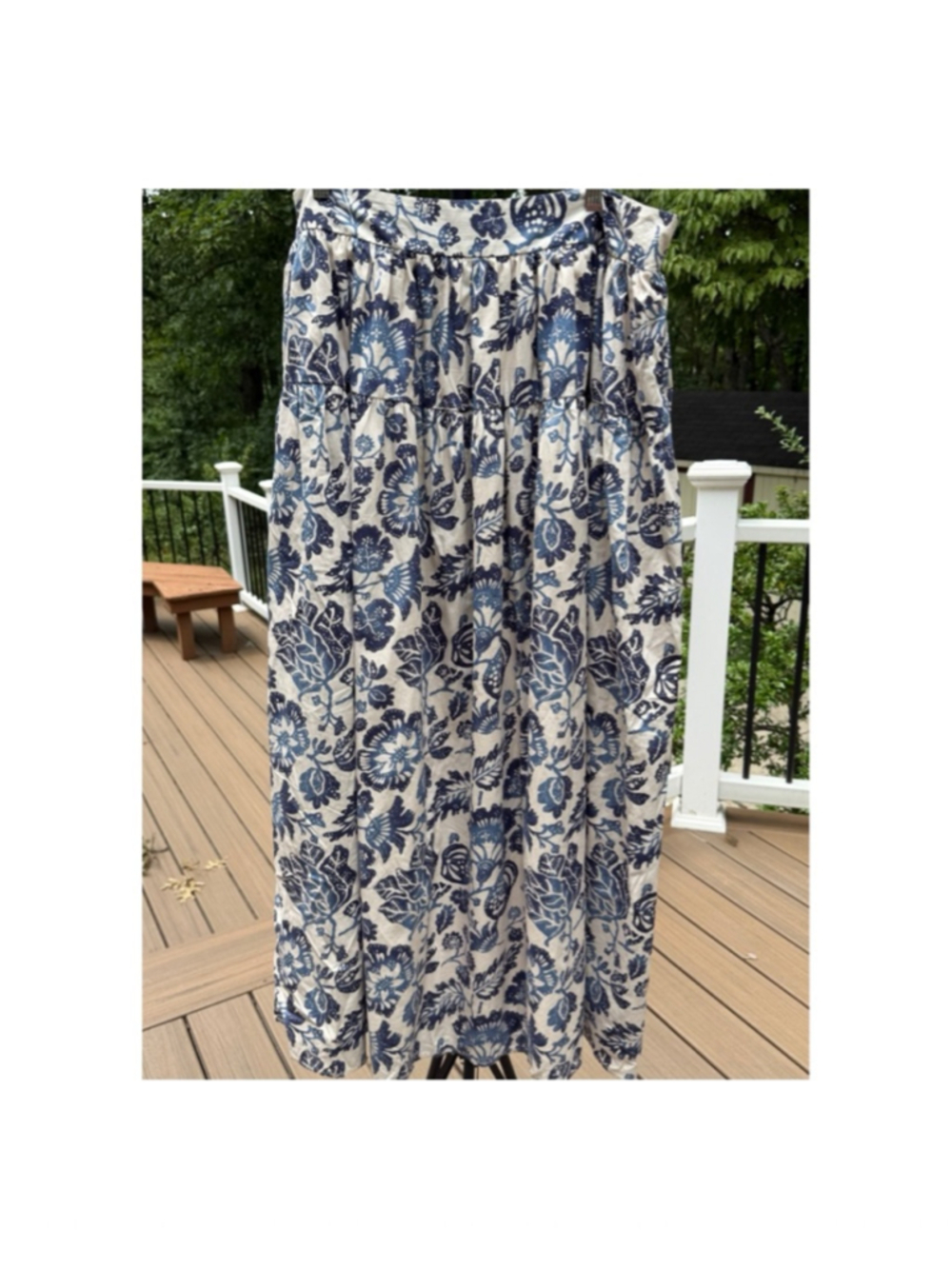 Forever That Girl Maxi Skirt Blue White Floral Print Sz. XL (NWT)
